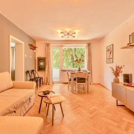 Castanilor 6 - Hip Industrial Apartment Close To City Centre Braşov Dış mekan fotoğraf